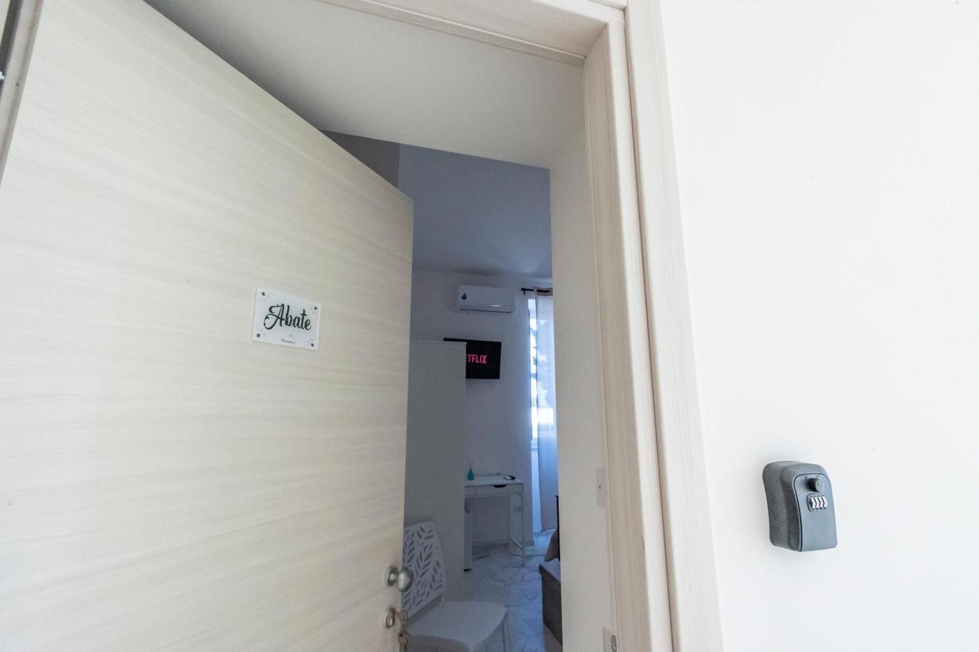 Cientopera Suite Rooms Pontecagnano Luaran gambar