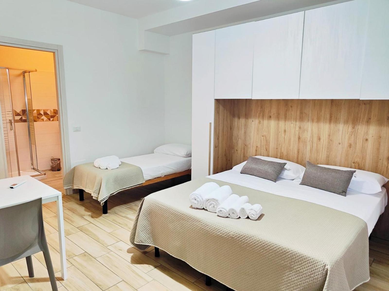 Cientopera Suite Rooms Pontecagnano Luaran gambar